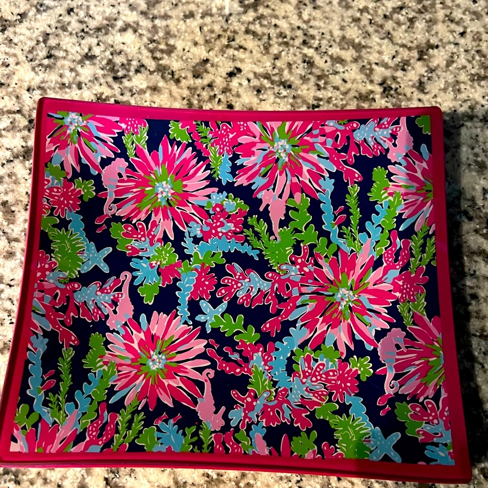 EUC Lilly Pulitzer Trinket dish- 7.5”x 6.5”